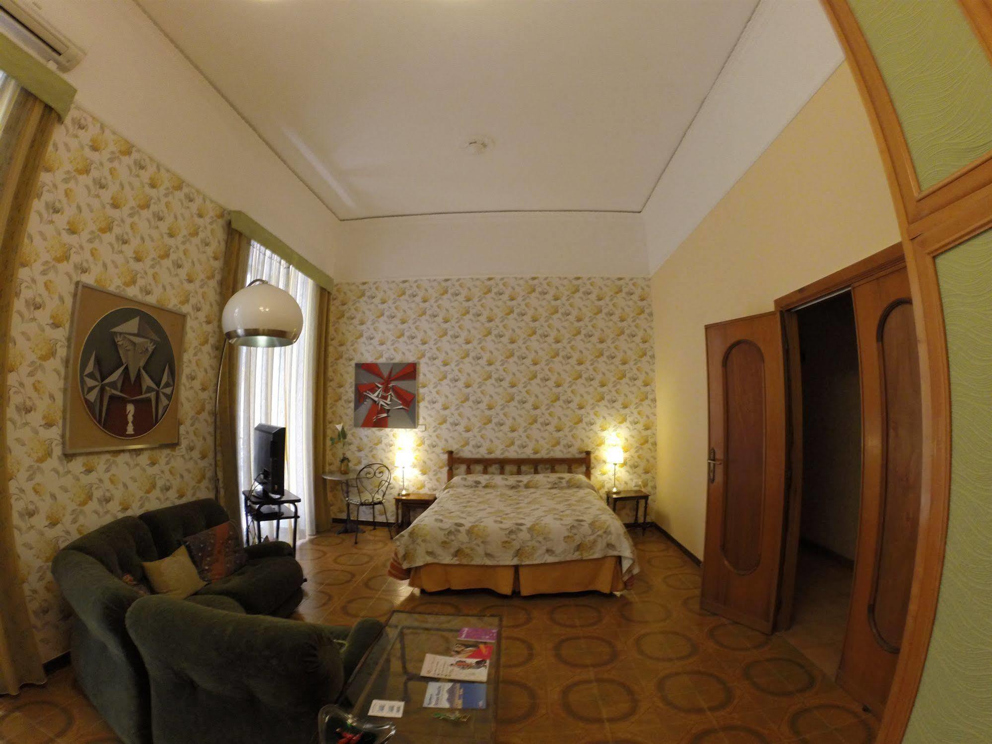 Areamare Bed & Breakfast Наполи Екстериор снимка